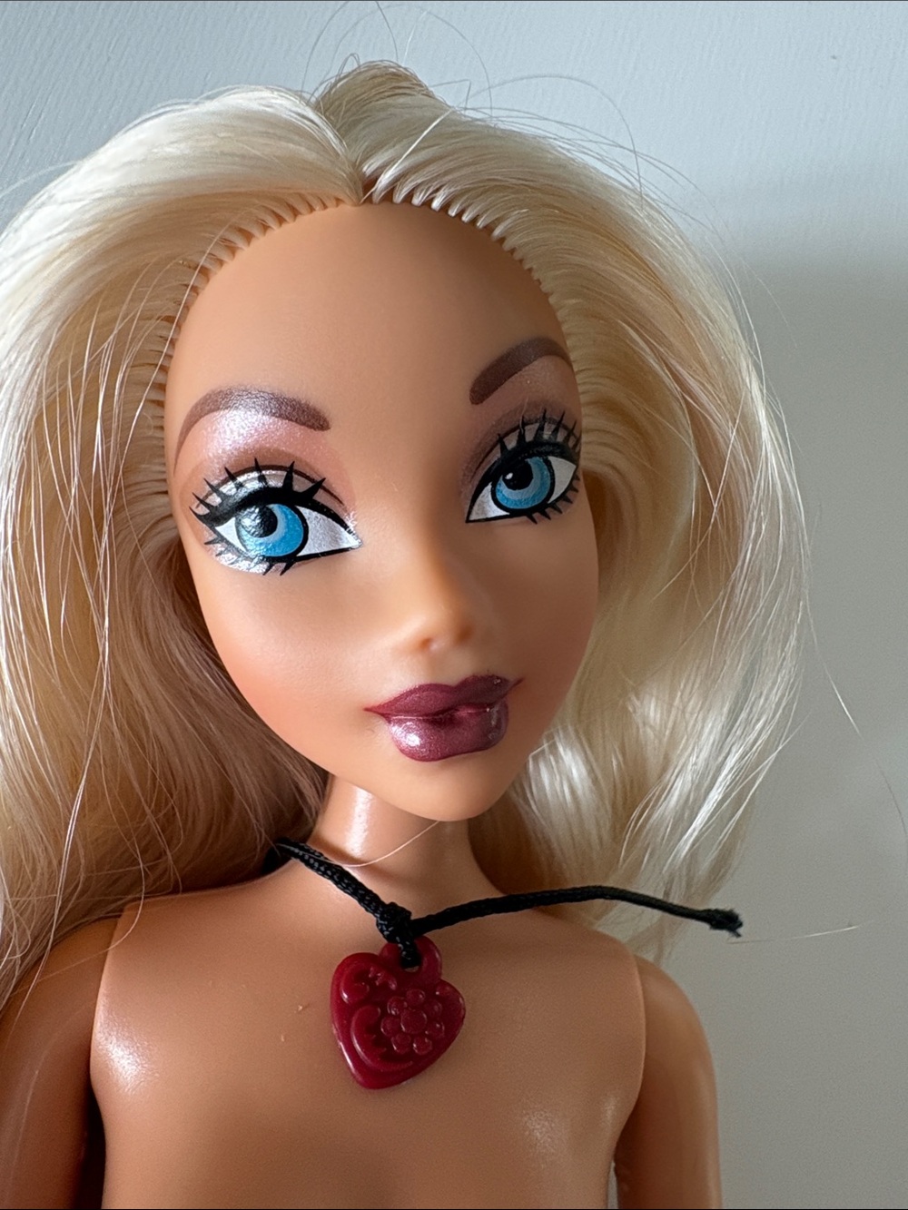 My Scene Kennedy Blonde Mattel Fashion Doll with Blue Eyes and Heart Necklace